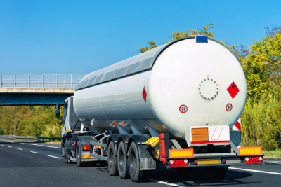 ISO 39001 en empresas de mercancías peligrosas: claves para evitar siniestros